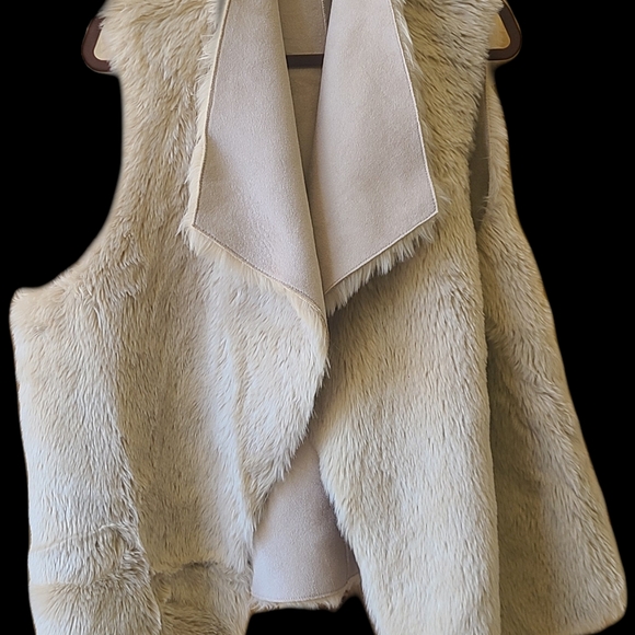 LOFT Plus Faux Suede & Fur Vest Reversible Waterfall 20 - Picture 3 of 5